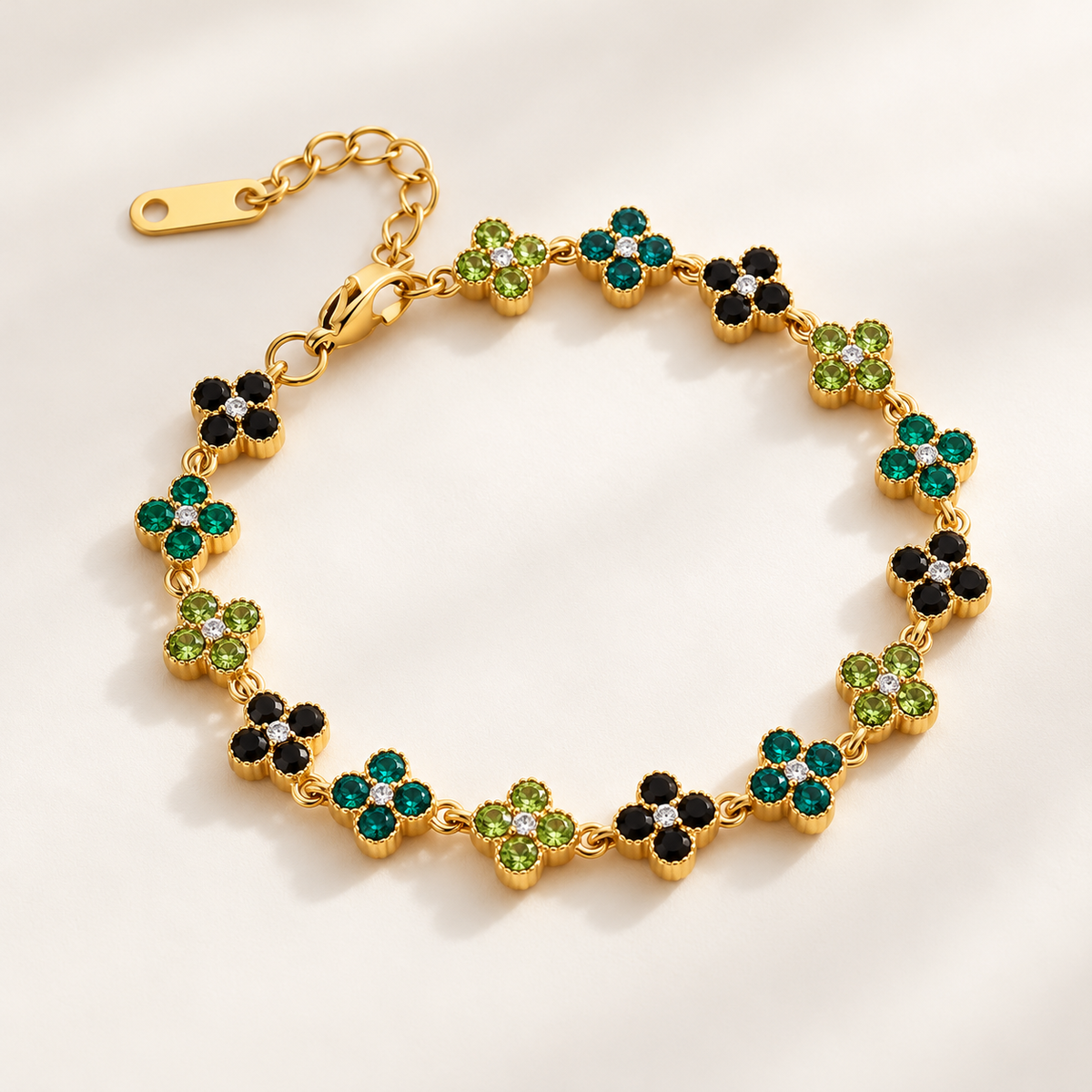 Bracelet en acier inoxydable motif trèfle à quatre feuilles