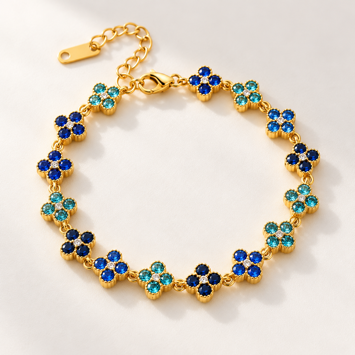 Bracelet en acier inoxydable motif trèfle à quatre feuilles